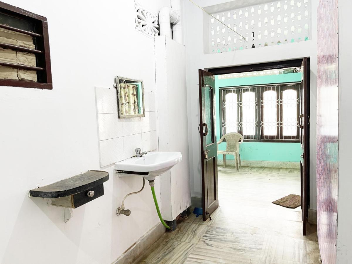 Hotel Radha Krishna Puri Exterior foto